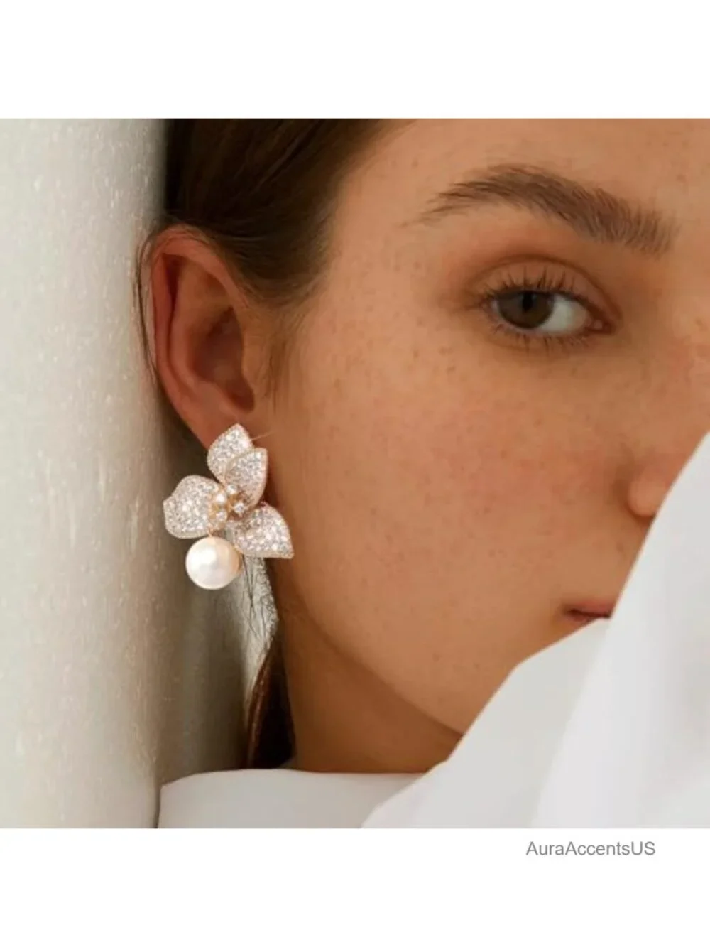 Cubic Zirconia Flower Pearl Stud Earrings for Women, Lightweight Silver